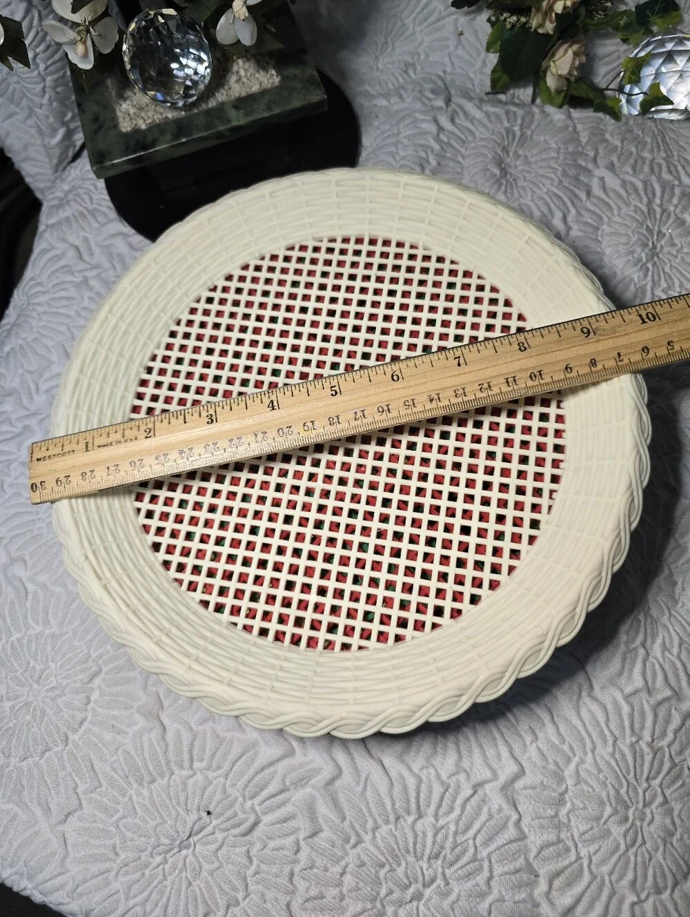 MCM Colorful Plastic Woven Basket Paper Plate Holder Trays 1960s70s Camping 12pc
